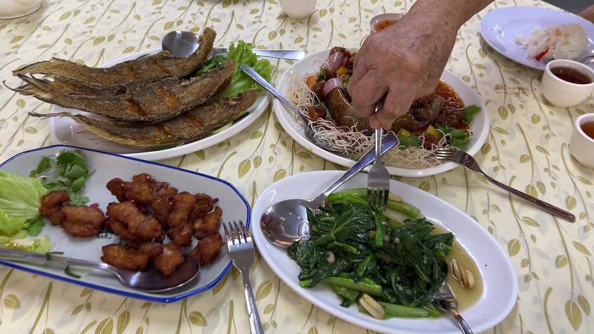 Harbor Village Crab House 海口人海鲜餐馆 Photo 2