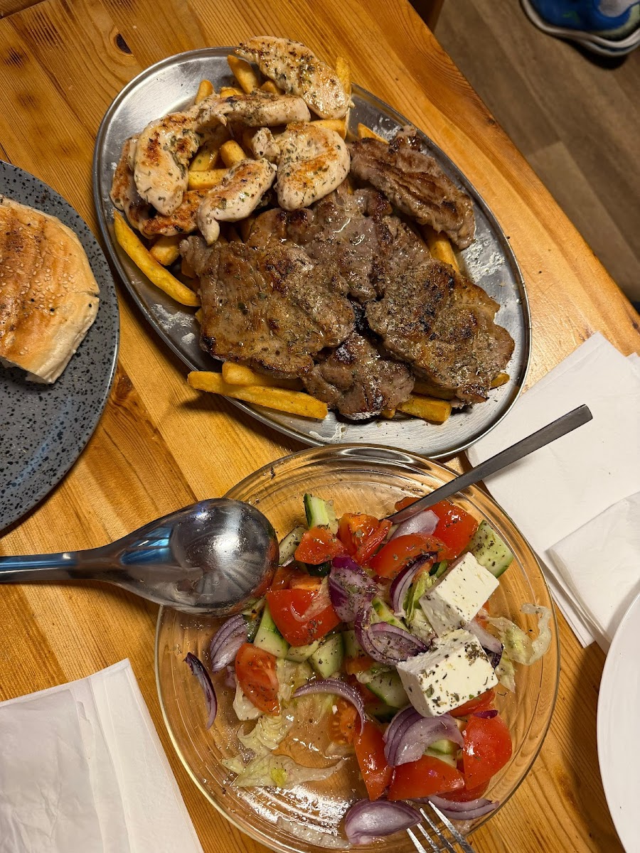 Acropolis Grill Photo 3