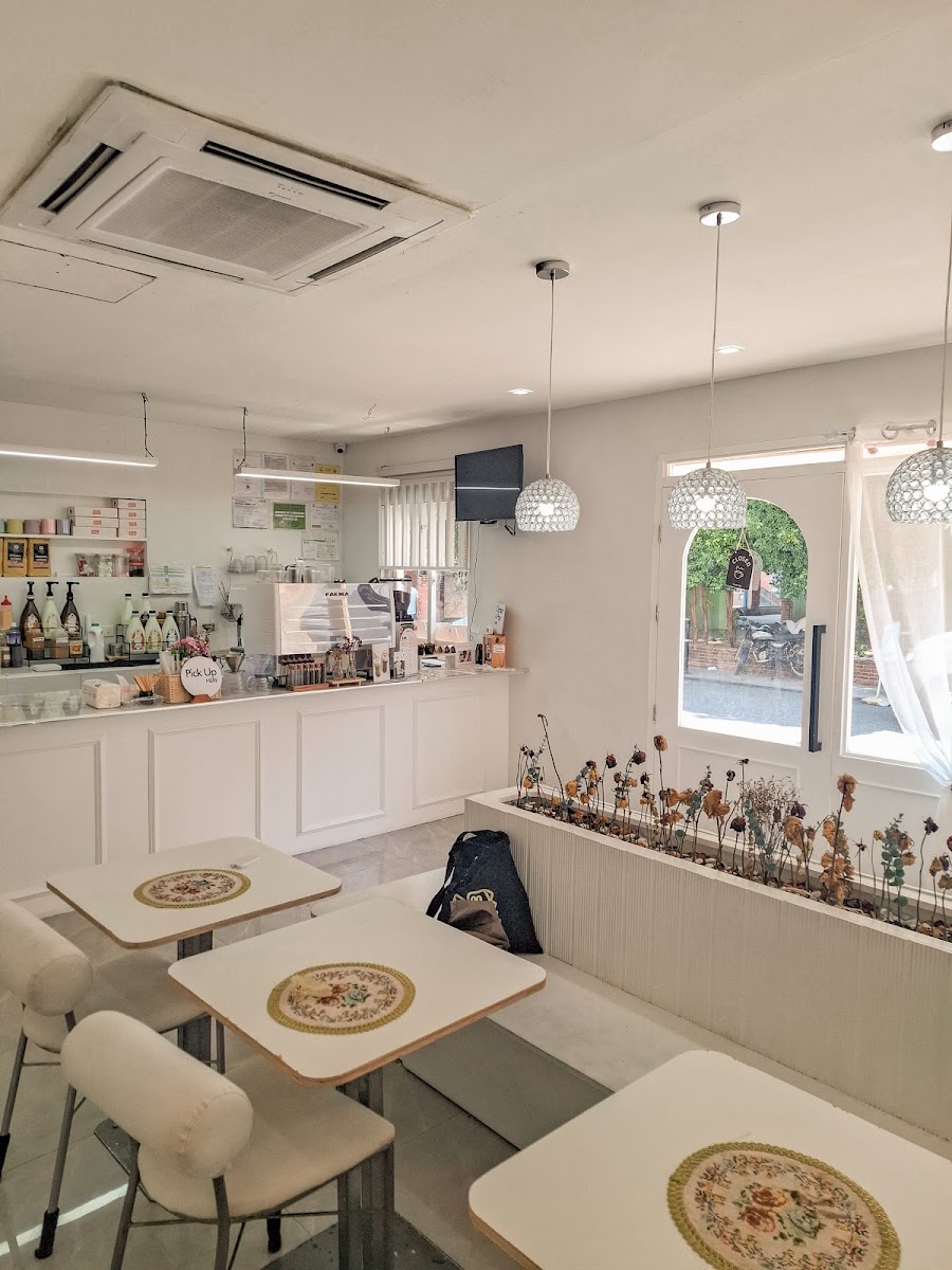 Roastia x Choi Resto Photo 7