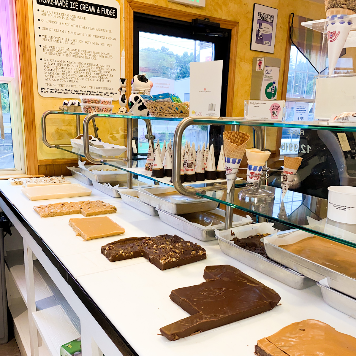 Black Cow Ice Cream Photo 5