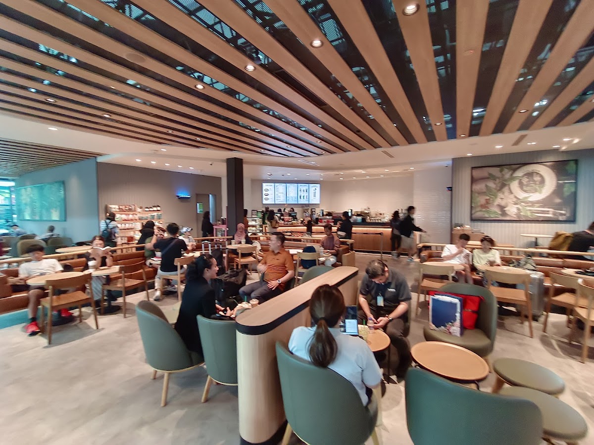 Starbucks KLIA2 Landside Photo 4