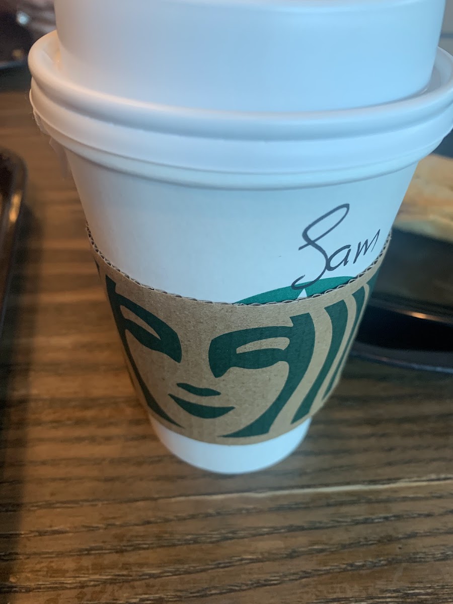 Starbucks KLIA2 Landside Photo 5