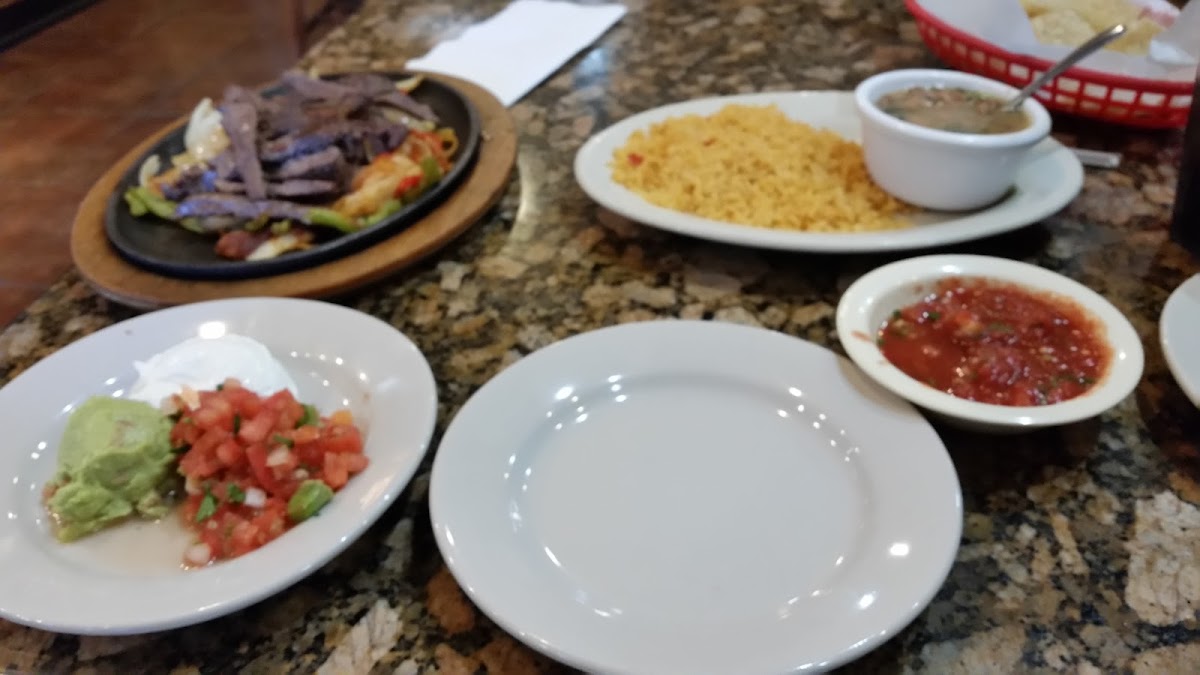 Mi Tata Mexican Restaurant Photo 9