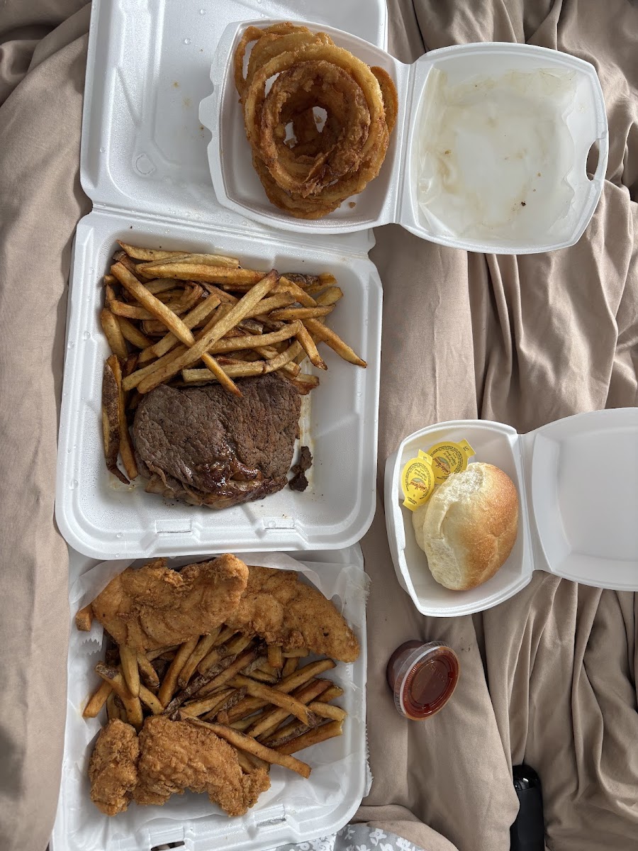 Day's Grill & Smoke House Photo 6