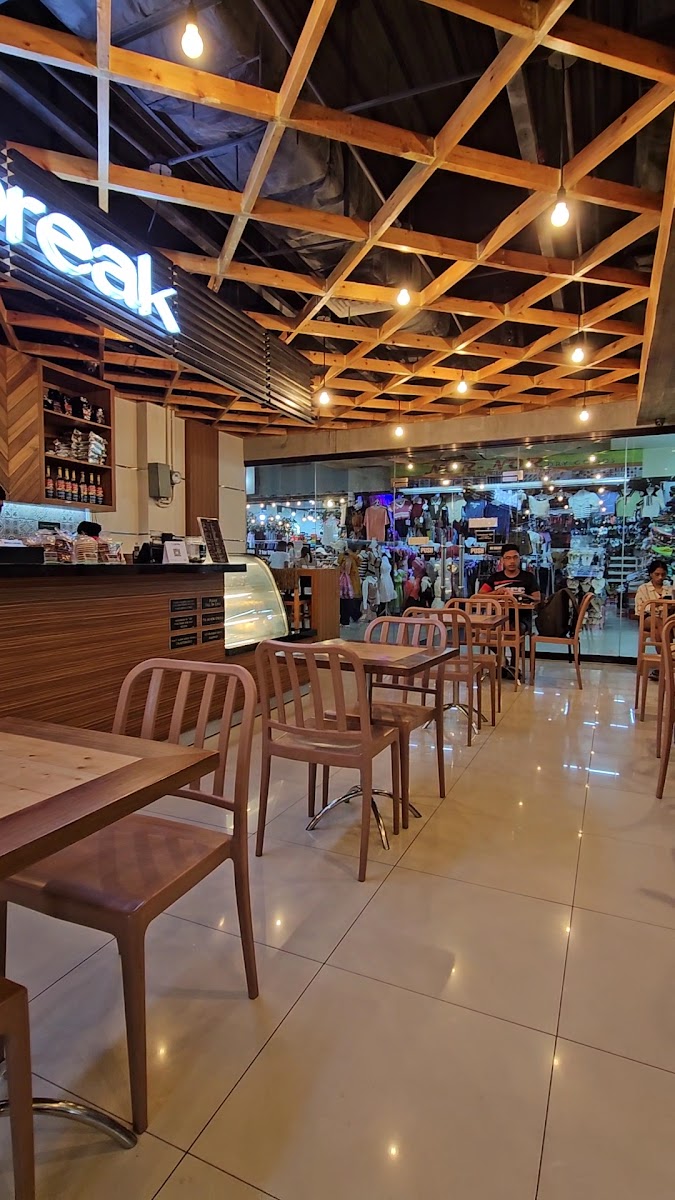 Coffeebreak 1688 Official Photo 2