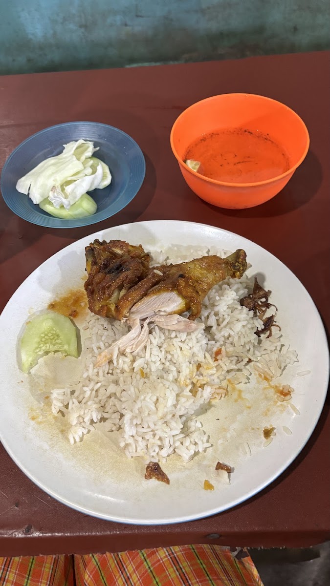 KANG SARMIN PECEL LELE