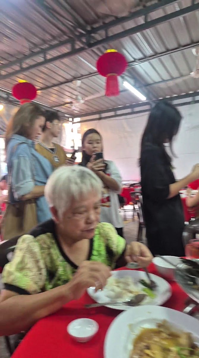 天下美味园 • Tien Xia Restaurant • Serdang Photo 2