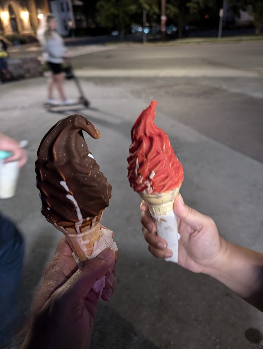 Sweet Melissa's Ice Cream Shop Photo 8