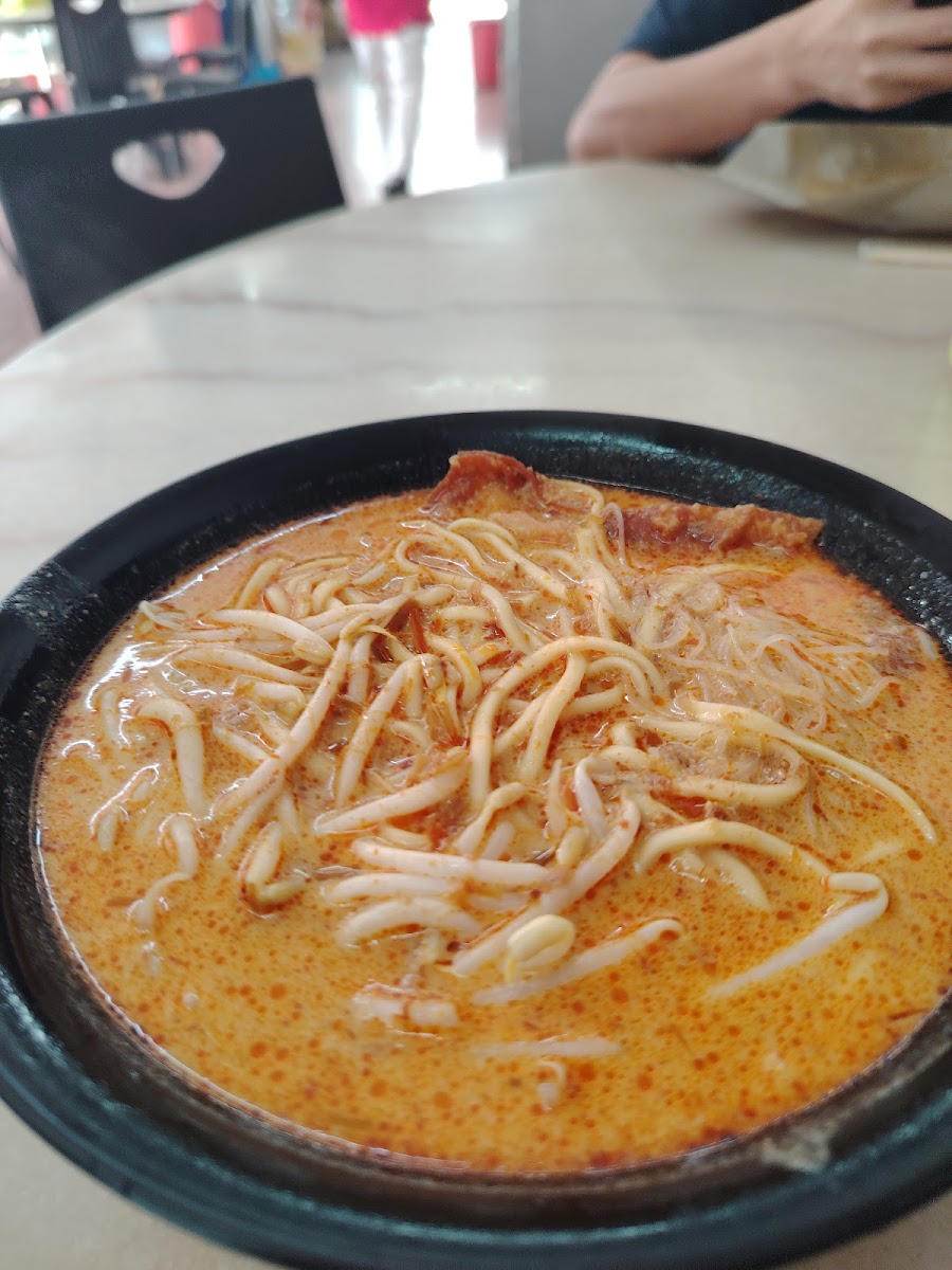 Restoran Khong Kee 江记西刀鱼圆 Photo 7