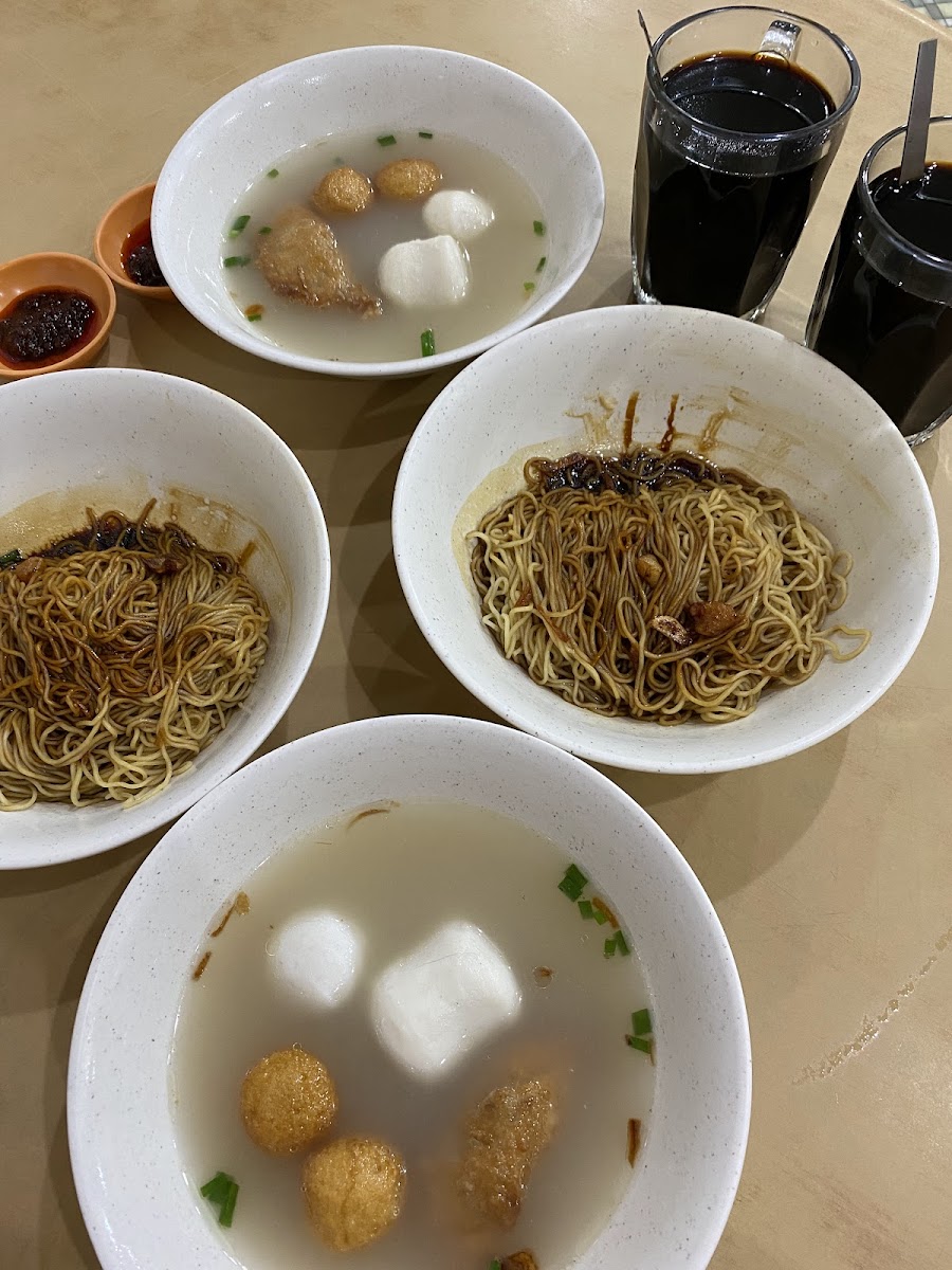 Restoran Khong Kee 江记西刀鱼圆 Photo 8