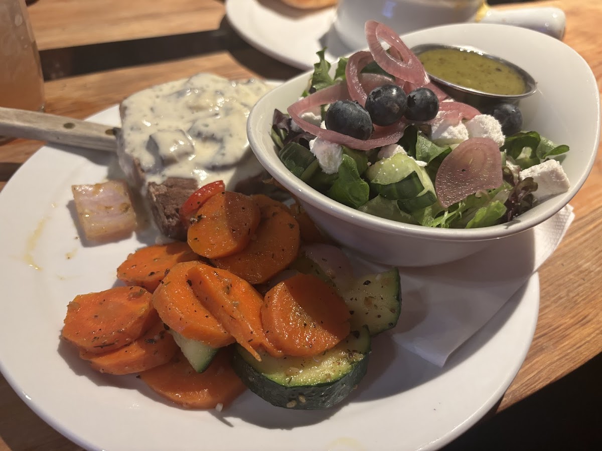 The Fresh Vine Eatery & Catering Photo 3