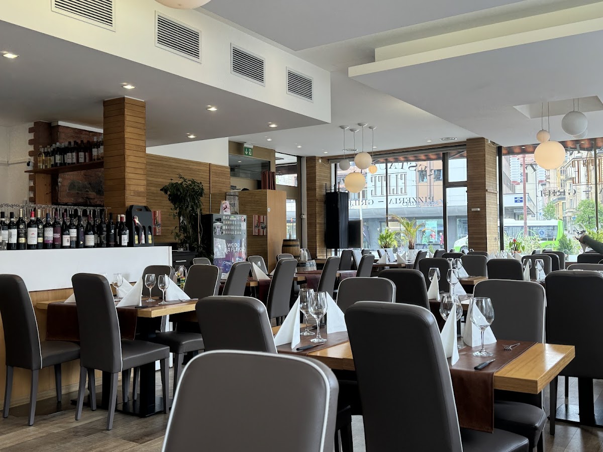 Restaurant Elite Pizzeria Grill Photo 4