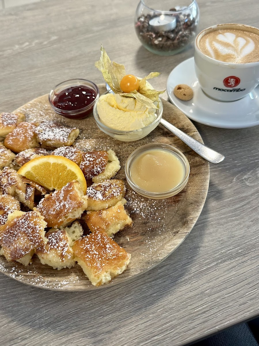 Cafe Delikat Photo 3
