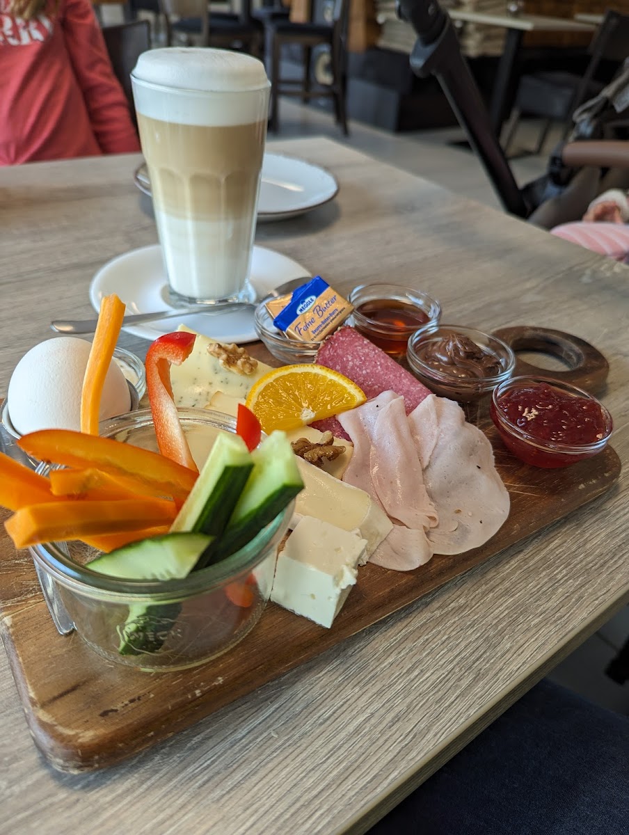 Cafe Delikat Photo 9