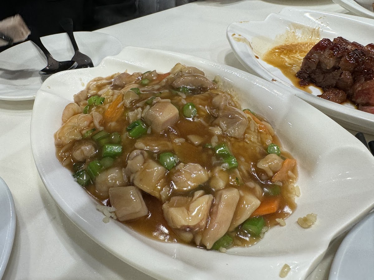 Yung's Roast Goose Restaurant Photo 10