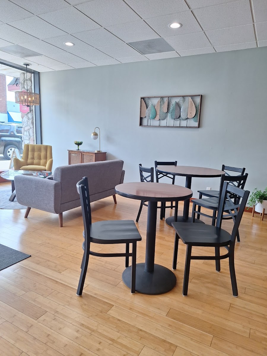 Tilly's Cafe and Tea House Photo 6