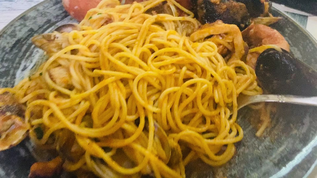 m 'n m vineria & spaghetteria Photo 2