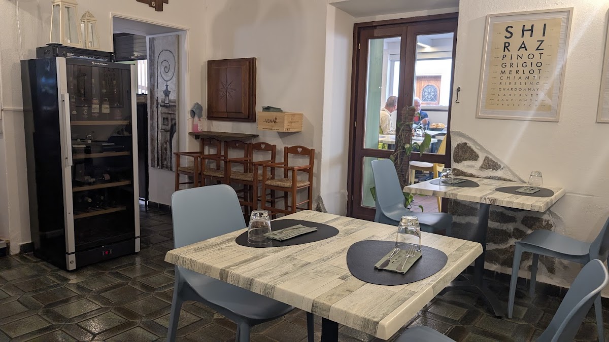 m 'n m vineria & spaghetteria Photo 3