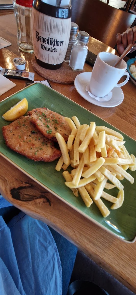 Schnitzel Haus Photo 9