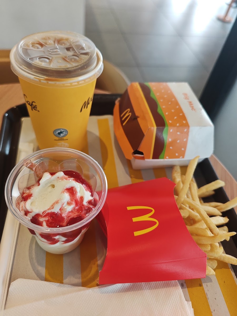 McDonald's Lotus's Alma DT Photo 4