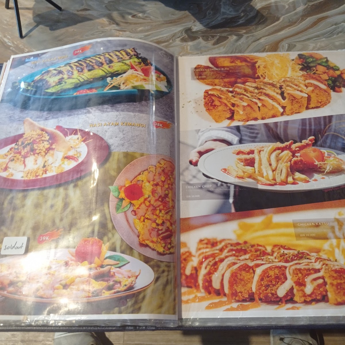 NUIZ COFFEE Photo Menu 3