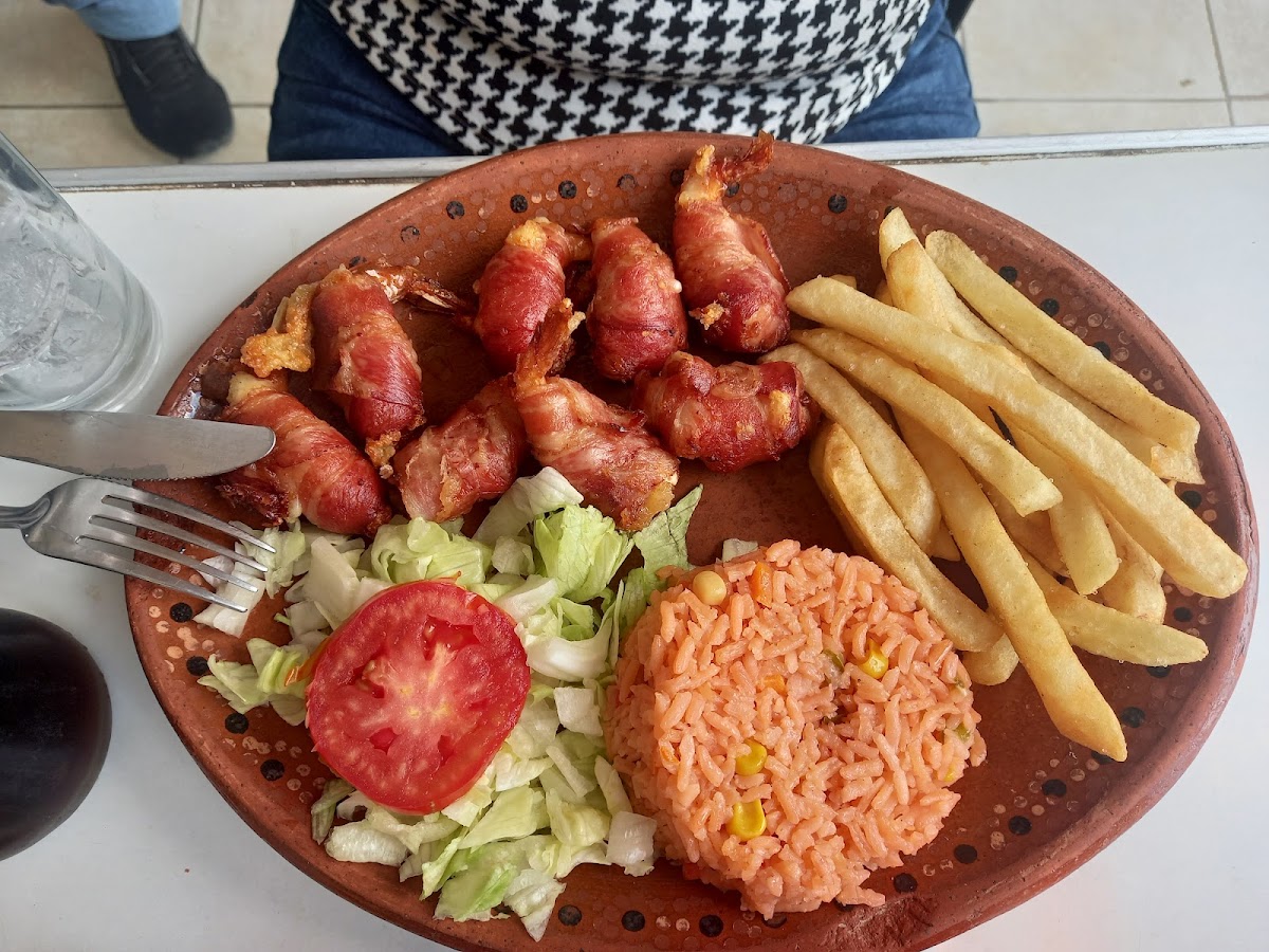 El Pescadito Restaurante Grill & Bar Photo 6
