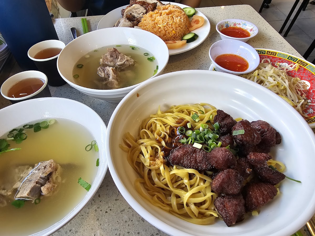 Battambang Restaurant II Photo 3