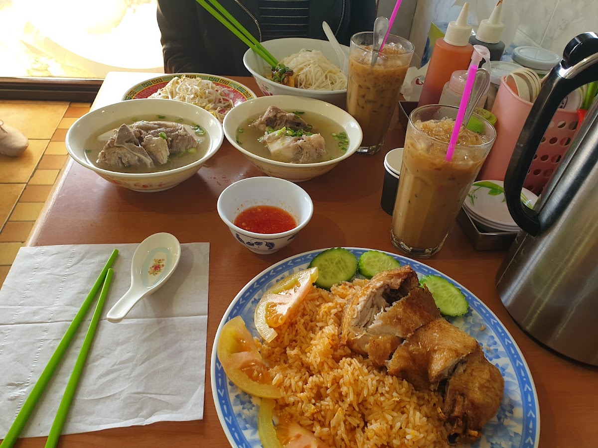 Battambang Restaurant II Photo 9