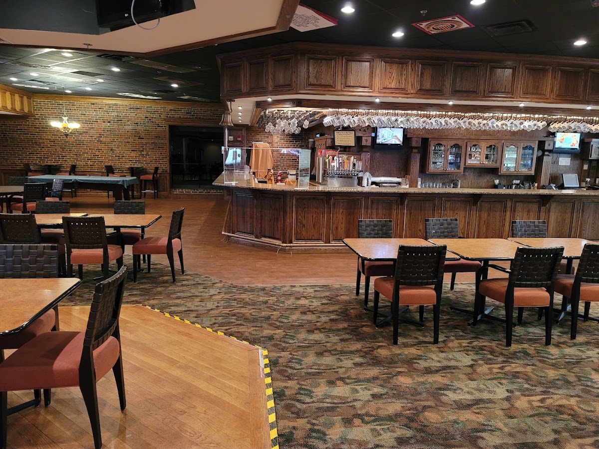 Fiddlers' Green Bar & Grill