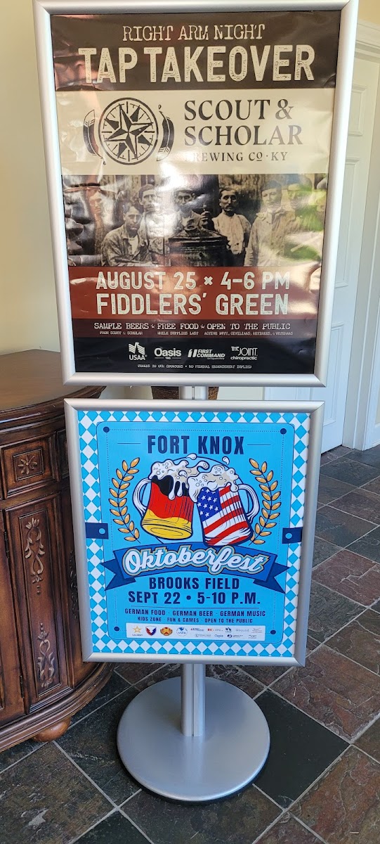 Fiddlers' Green Bar & Grill Photo 3