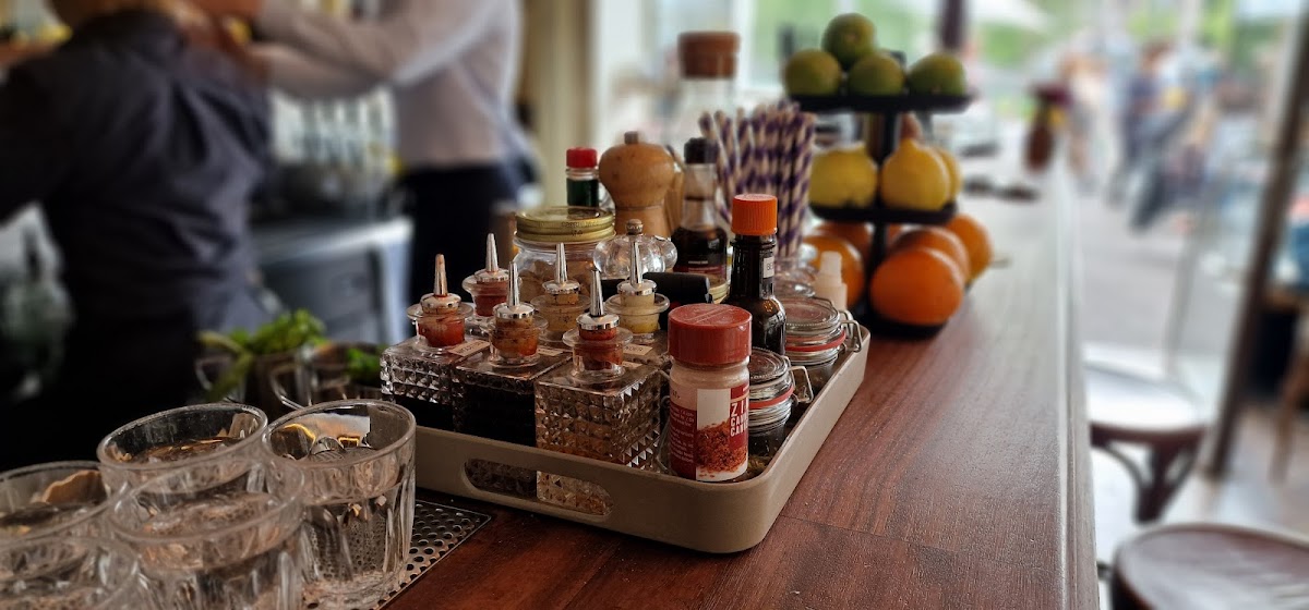 Grande Café & Bar Photo 9