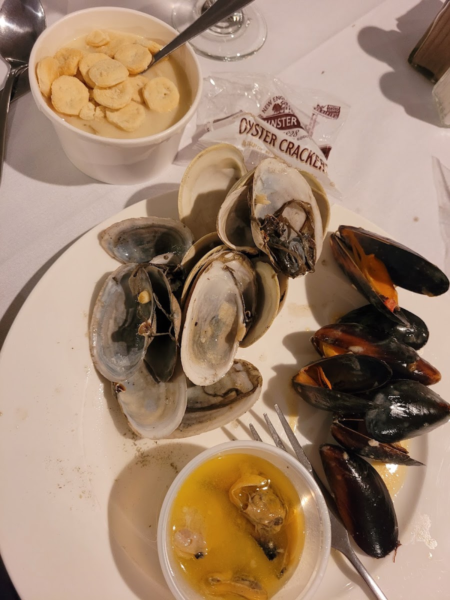 La Fleurs Restaurant Photo 6