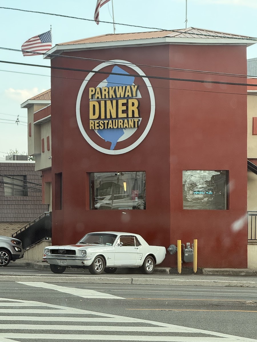 Parkway Diner Photo 2