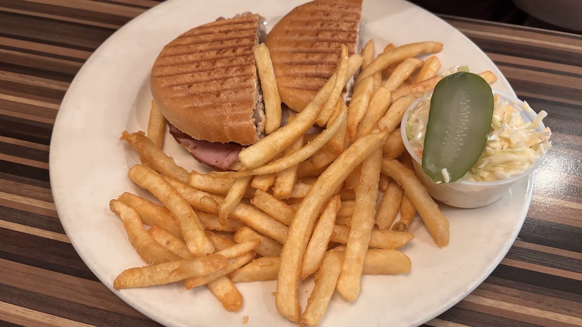 Parkway Diner Photo 4