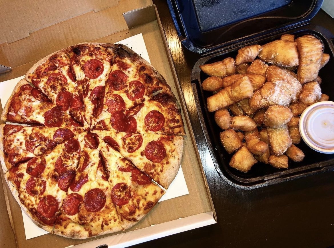 Austino's Pizzeria Photo 8