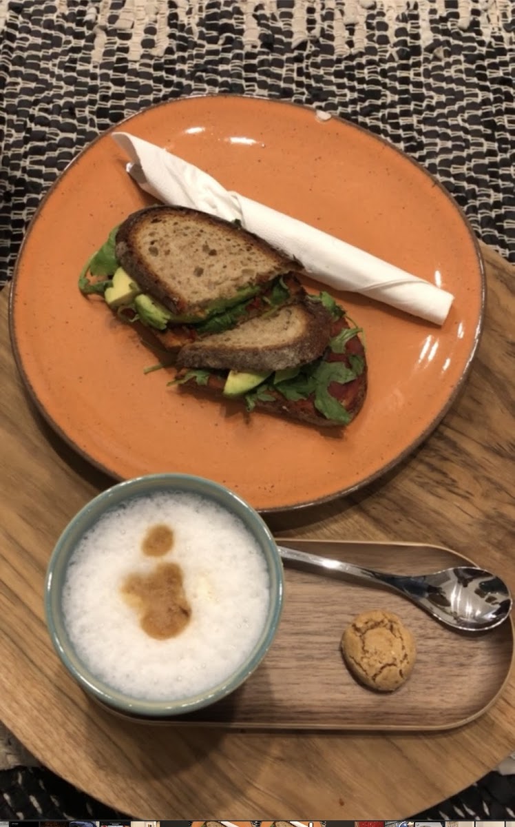 Les Petits - Eltern Kind Café Photo 10