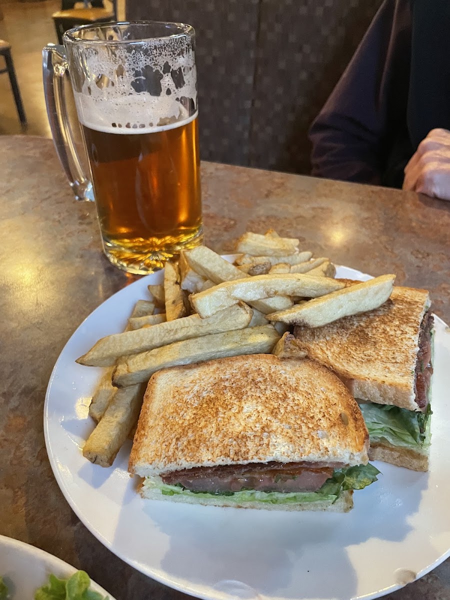 Jefferson's Roadhouse Photo 10