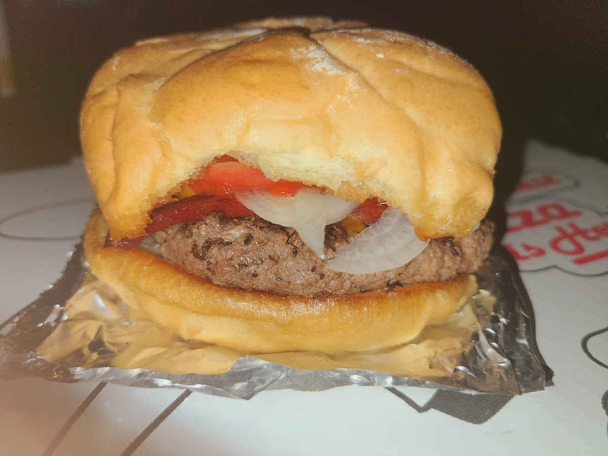 Hometown Burgers & Deli Photo 4