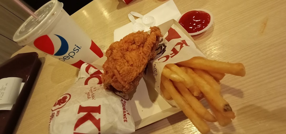 KFC Sendayan Drive-Thru Photo 7