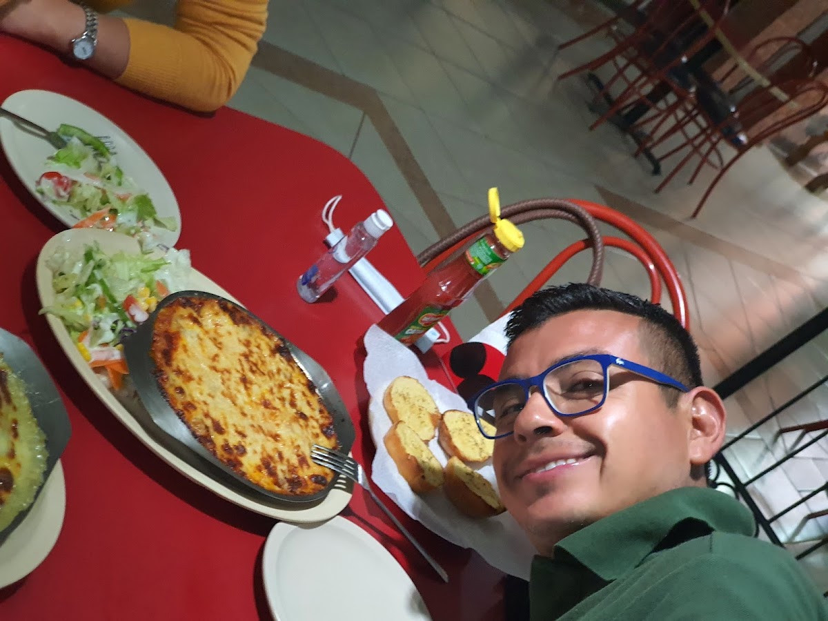 Pizzeria Charlotte Photo 6