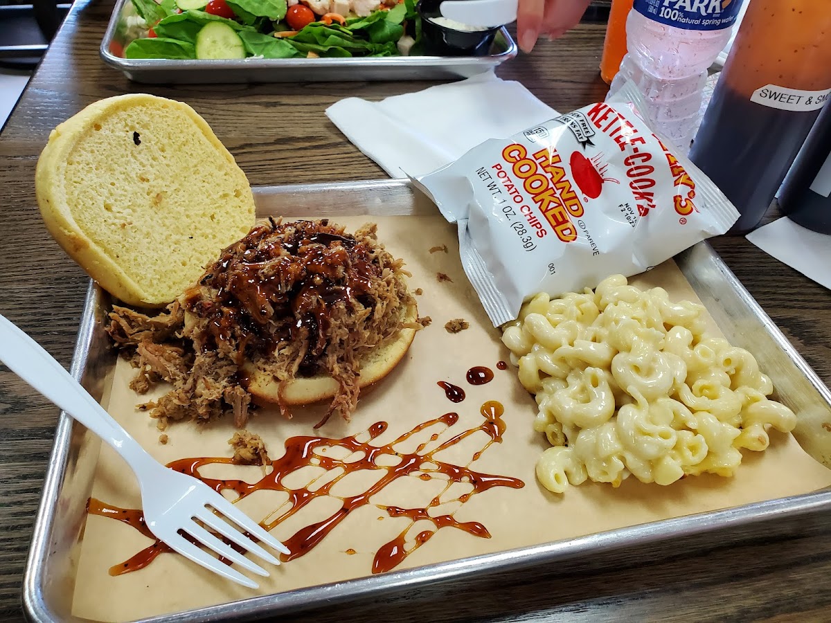 Fire & Ice Smokehouse & Creamery Photo 9
