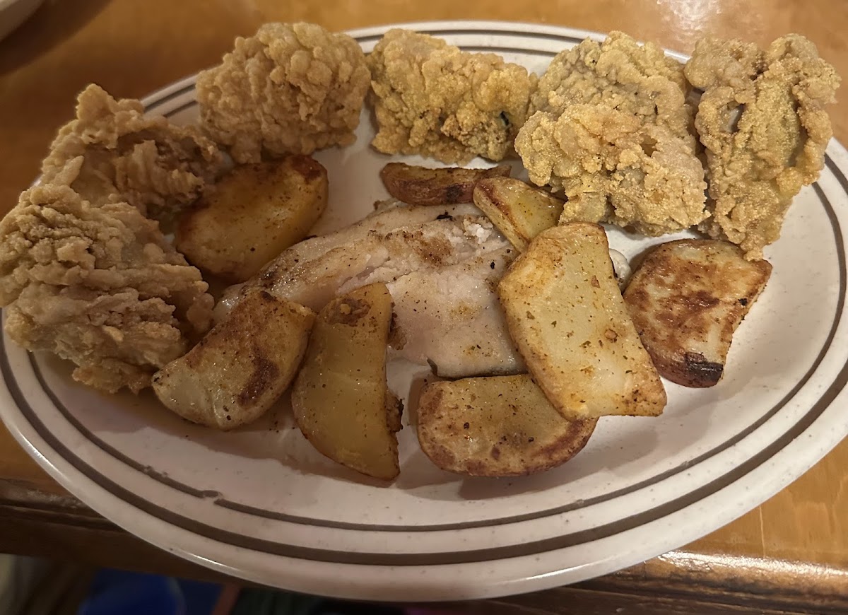 Family Fish House Photo 7
