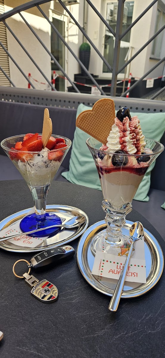 Eiscafè Venezia - Heuchelheim Photo 4