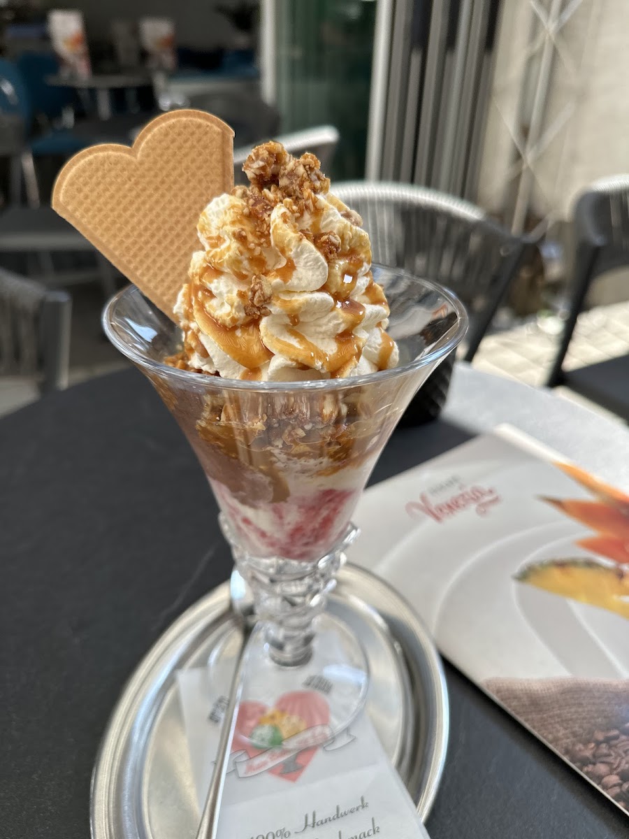 Eiscafè Venezia - Heuchelheim Photo 6