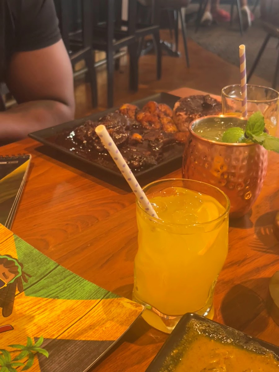 Good Vibes Jamaica Restaurant Photo 2
