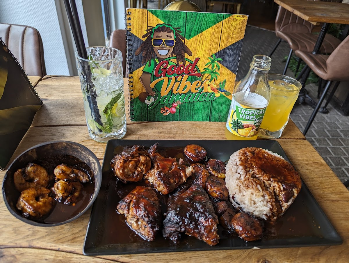 Good Vibes Jamaica Restaurant Photo 3