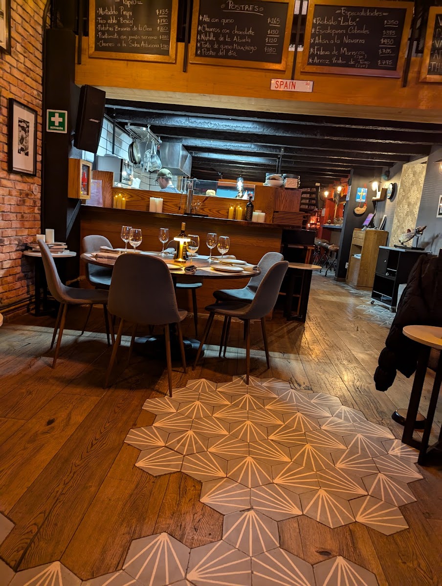 El Pijo Taberna de Barrio (Jurica)