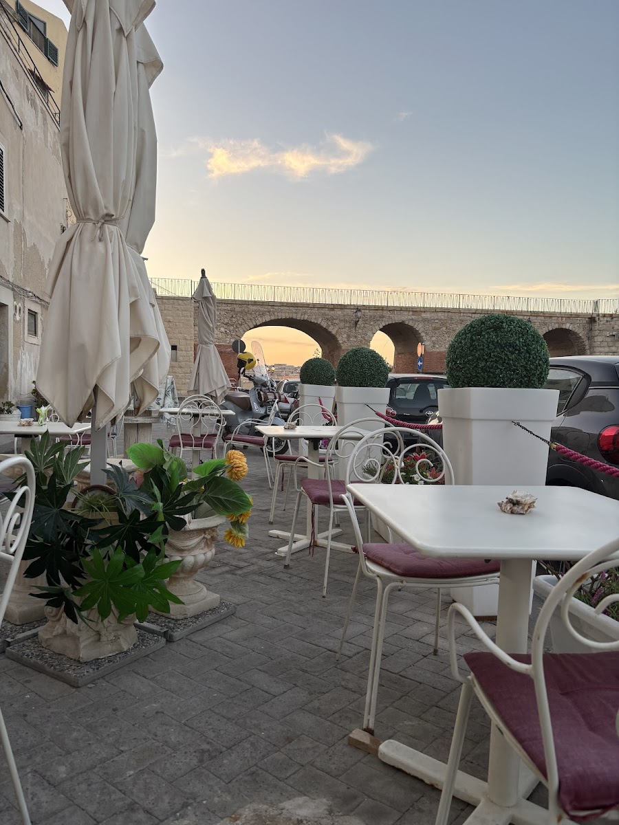 OGNI RICCIO UN CAPRICCIO