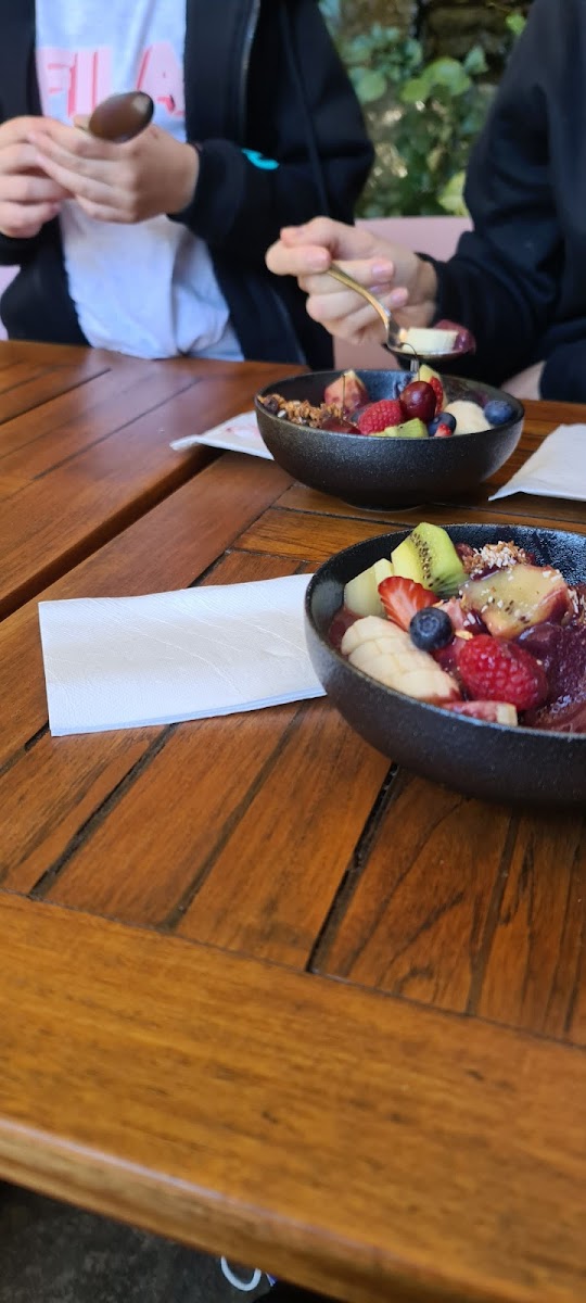 Limelight Cafe & Restaurant Photo 7