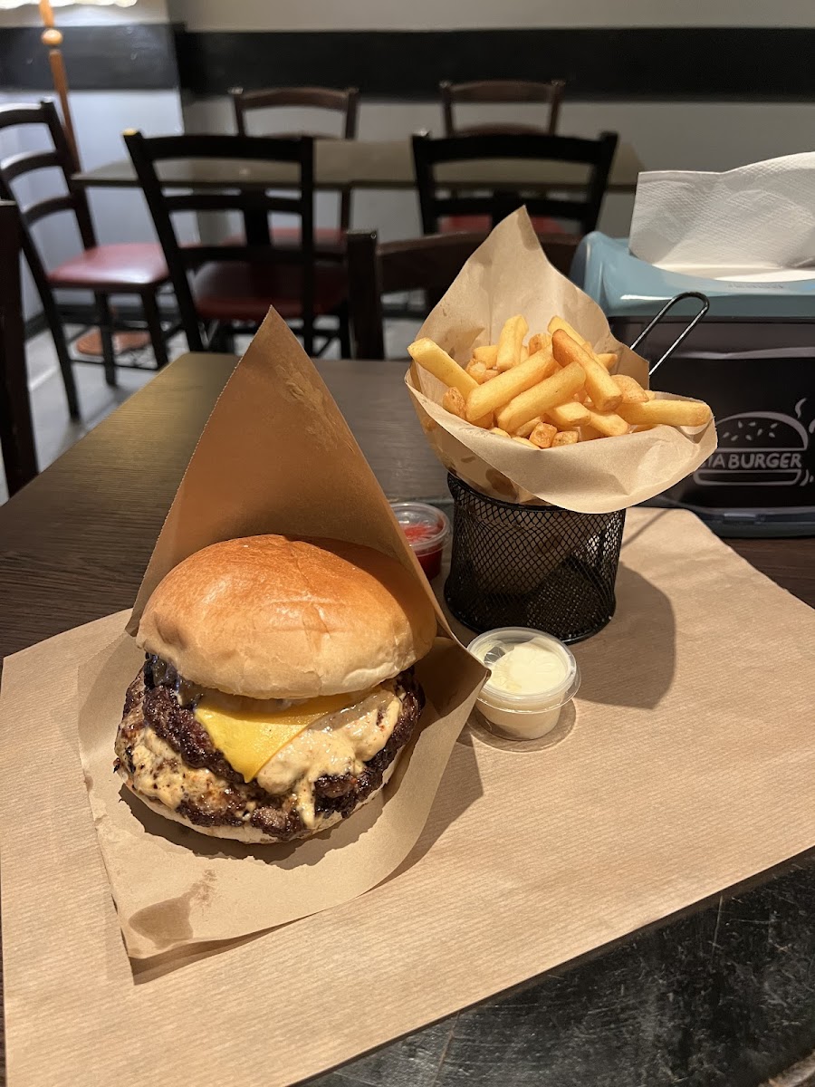 SIA BURGER Photo 4
